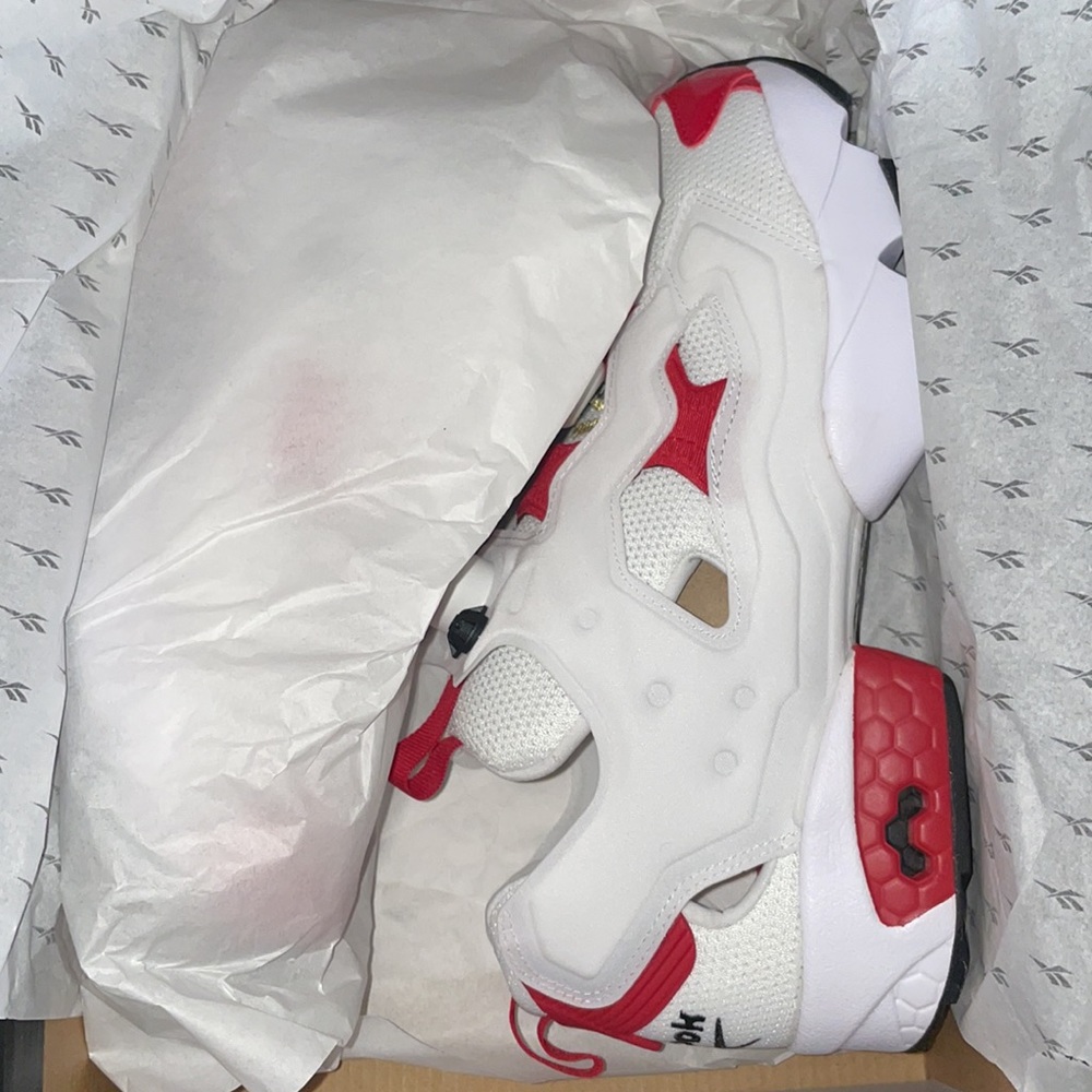 Brand New Reebok Sz 10